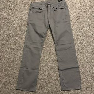 34x32 slim straight fit Buffalo David Bitton (EUC)